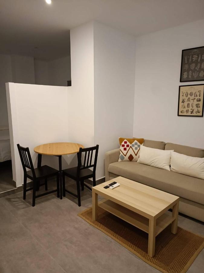 Ferienwohnung Complejo Pinta18 At1, At2 Y At3 Sevilla Exterior foto