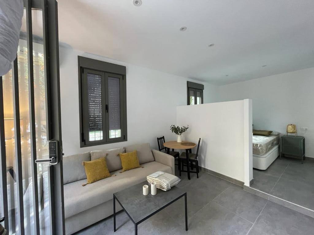 Ferienwohnung Complejo Pinta18 At1, At2 Y At3 Sevilla Exterior foto